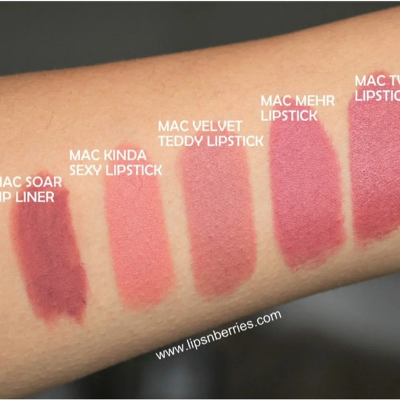 New in Box Mac Lip Duo: Lip Pencil Boldly Bare & Matte Lipstick Velvet Teddy - Picture 2 of 4